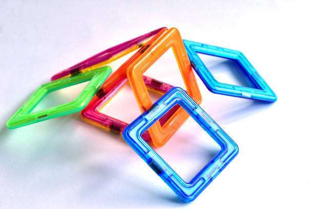 magnetic tiles